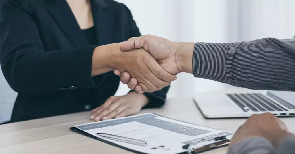What to Bring to an Interview 20 Essential Items for a Successful Interview